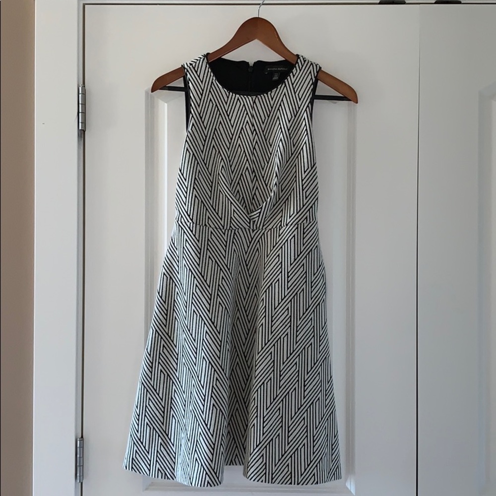 Ann Taylor Black and White Dress With Pockets